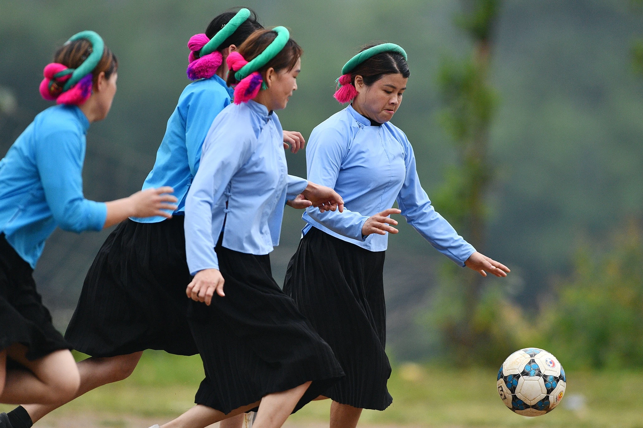 giai da bong nu o nu Binh Lieu anh 38