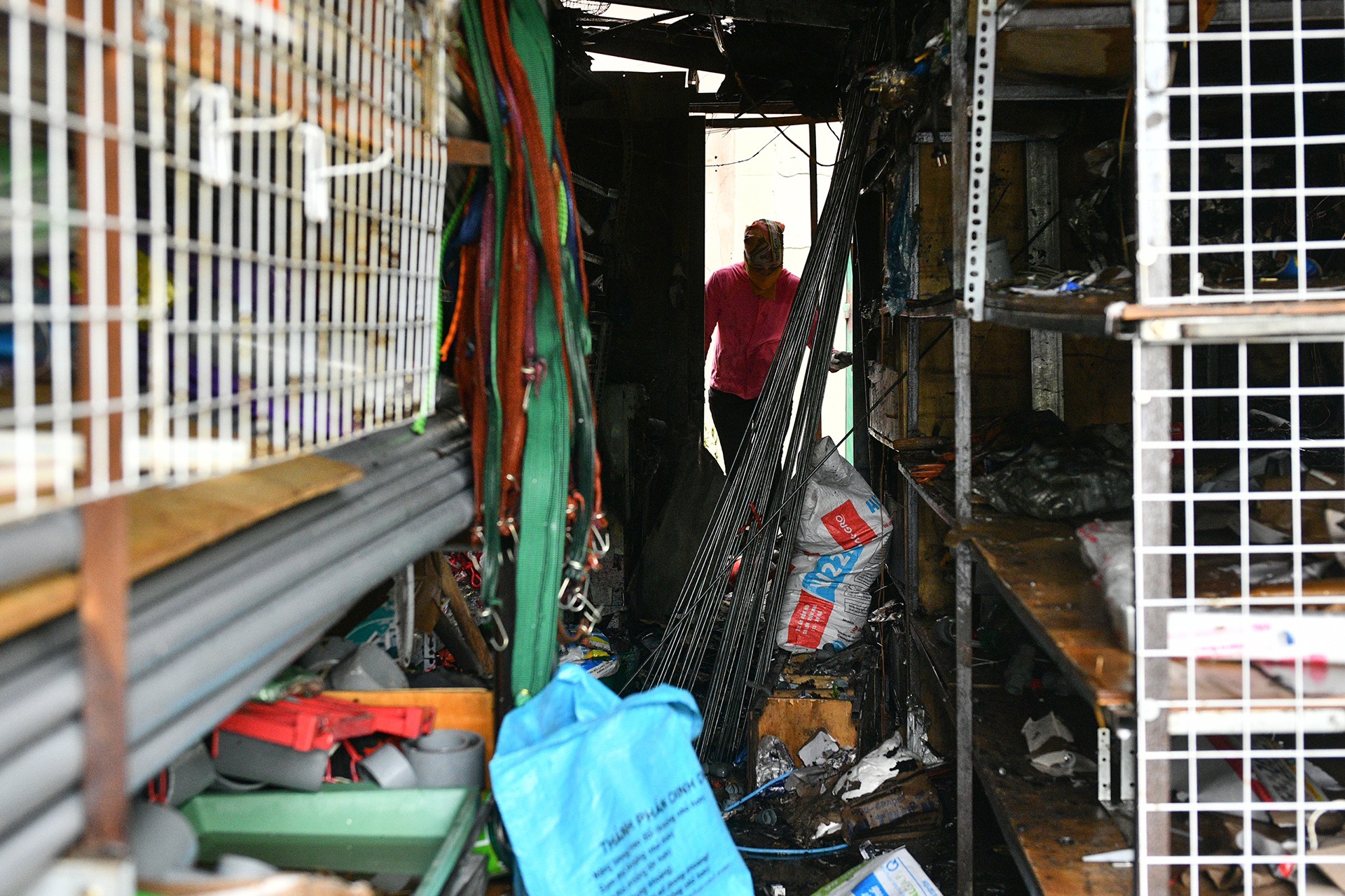 vu chay 7 can nha o pho Nguyen Hoang anh 10