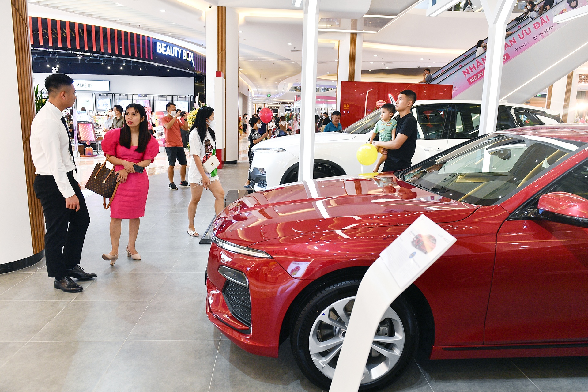 Vincom Retail anh 16