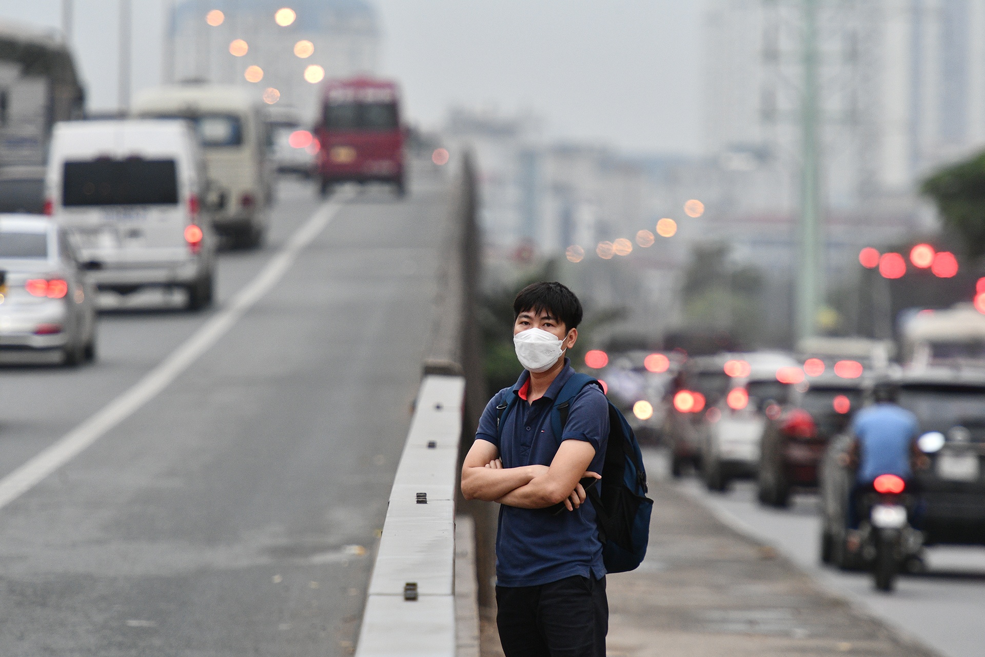 un tac ngay cuoi di lam truoc nghi le 30/4 anh 6