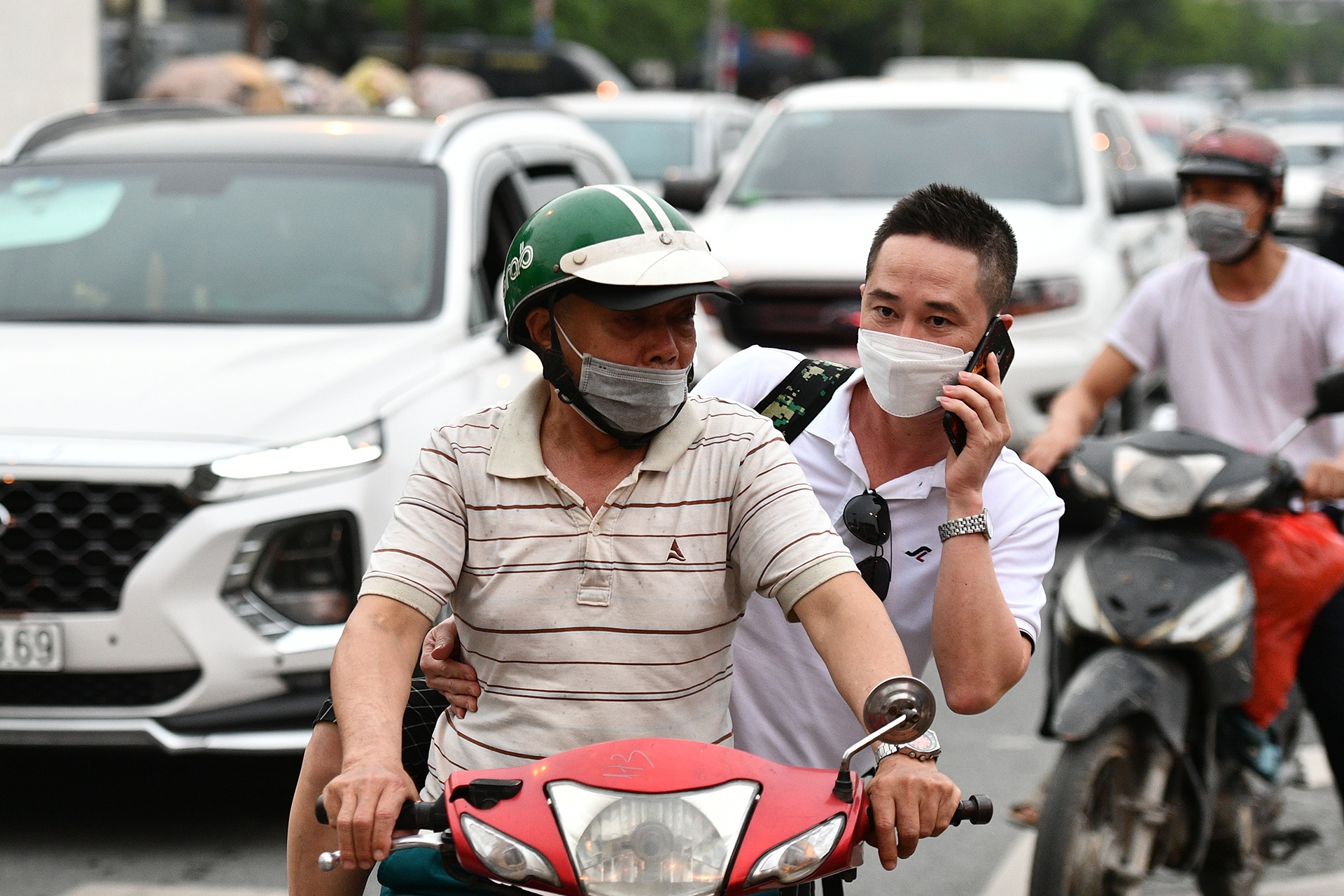 un tac ngay cuoi di lam truoc nghi le 30/4 anh 9