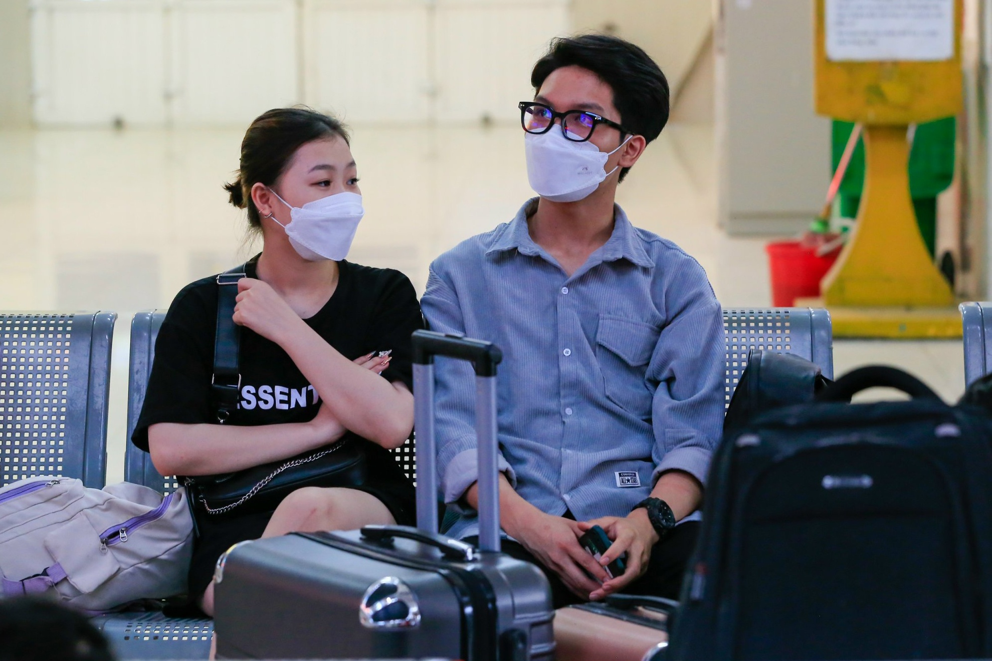 va vat cho xe khach ve que nghi le anh 5