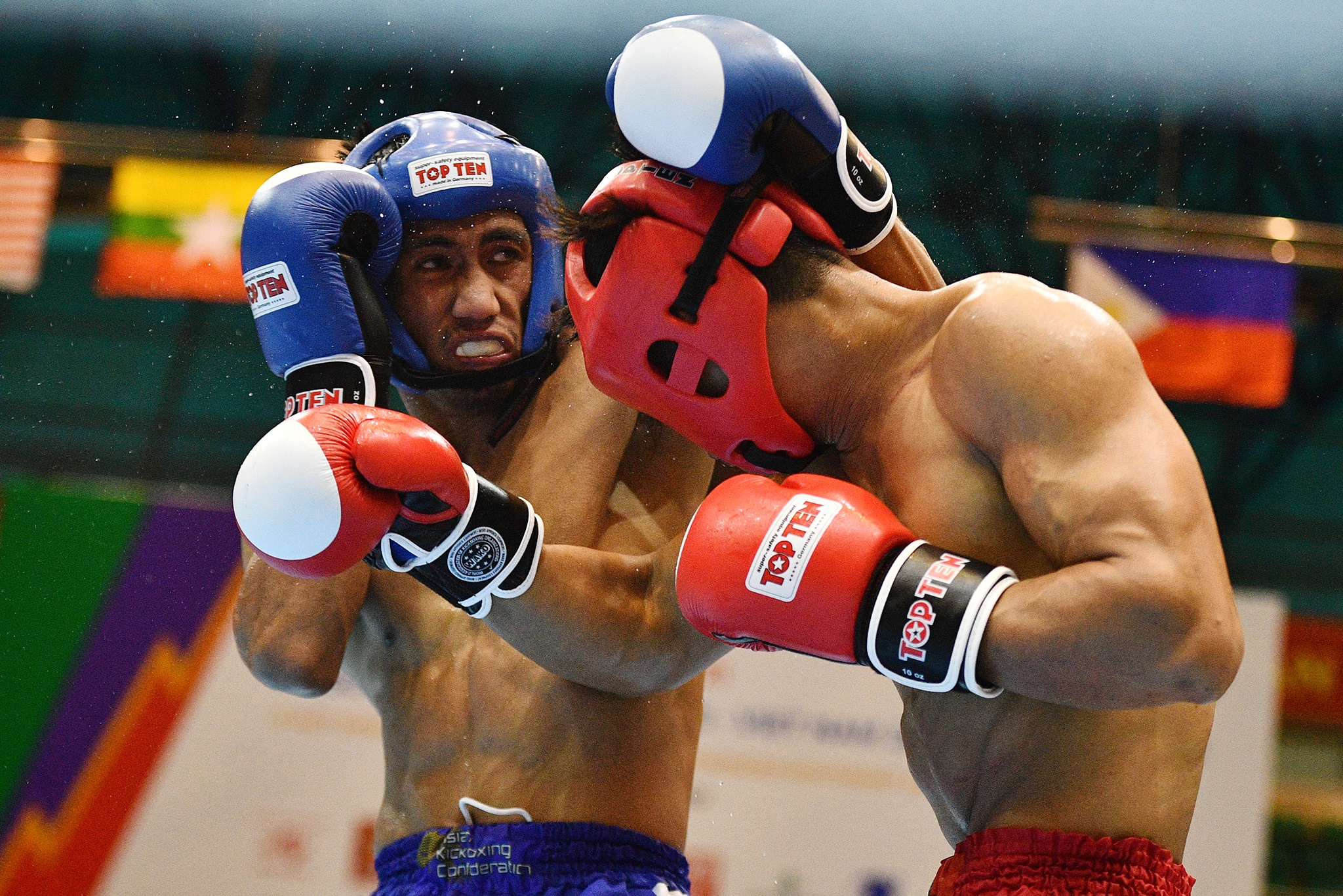 vận động viên Việt Nam đấu kickboxing ảnh 22 van dong vien Viet Nam dau kickboxing anh 22