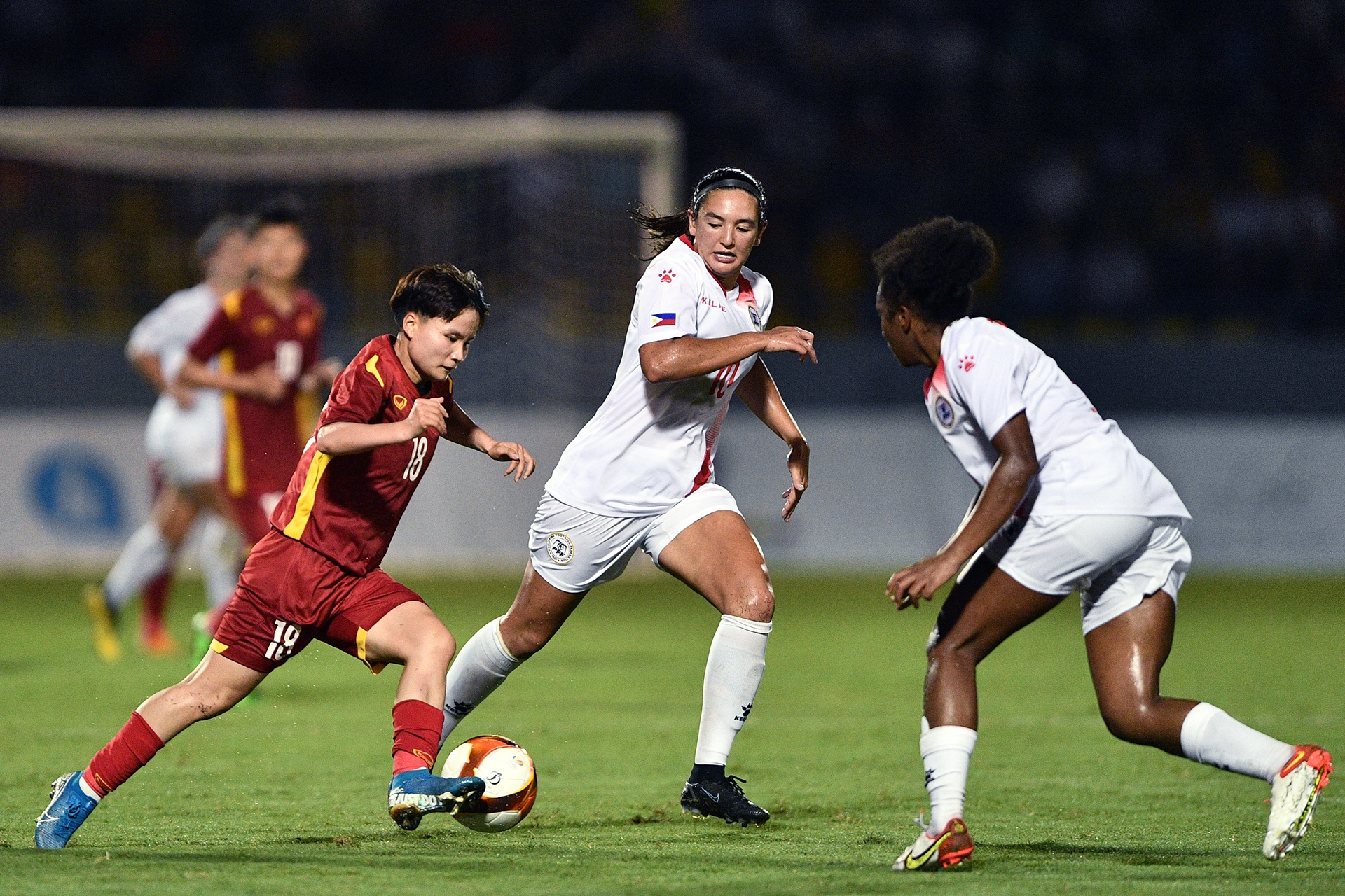 SEA Games bong da nu anh 13