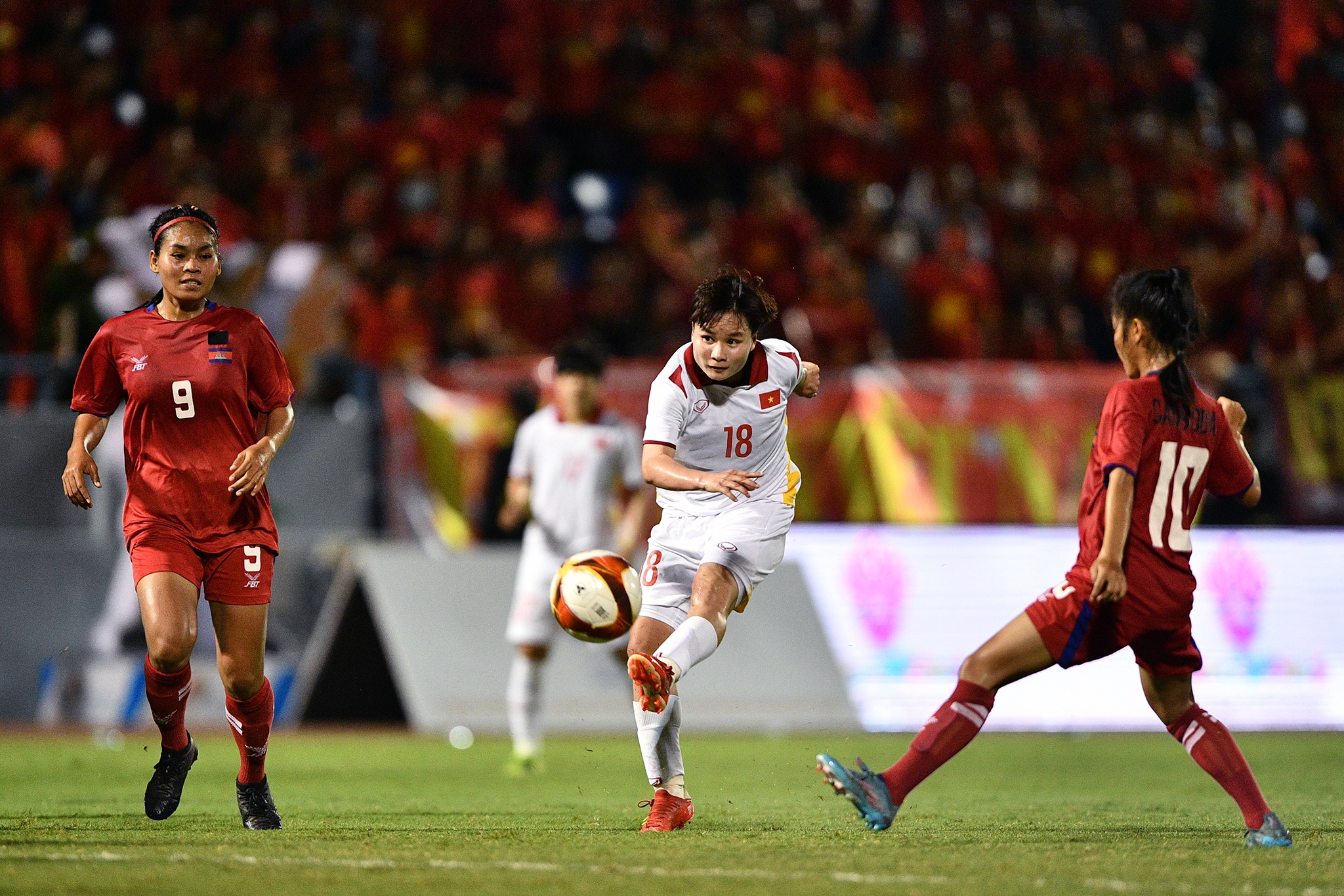 tuyen nu Viet Nam thang Campuchia 7 ban khong go anh 8