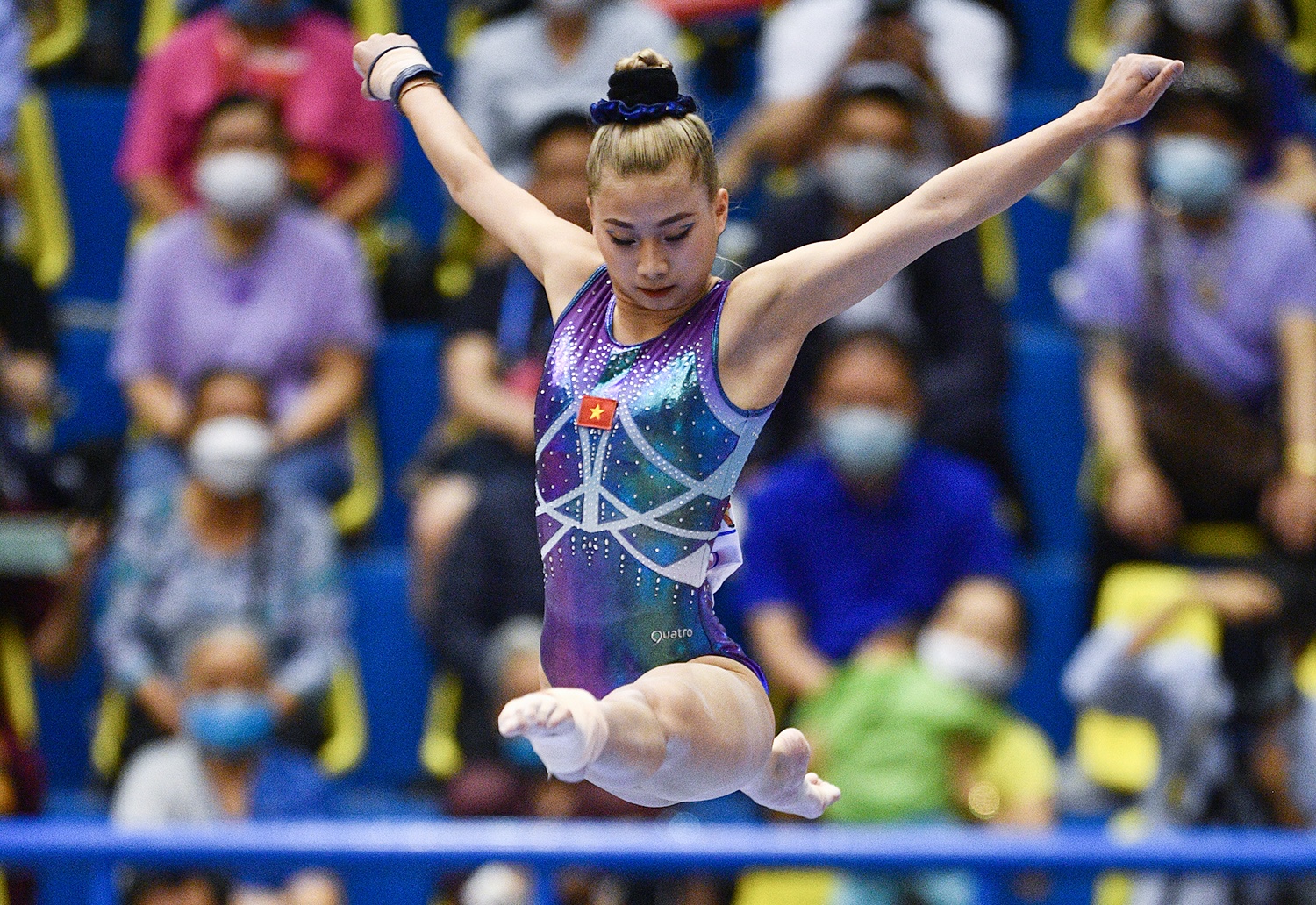 Man trinh dien xuat sac cua Nhu Phuong va Rachel hinh anh