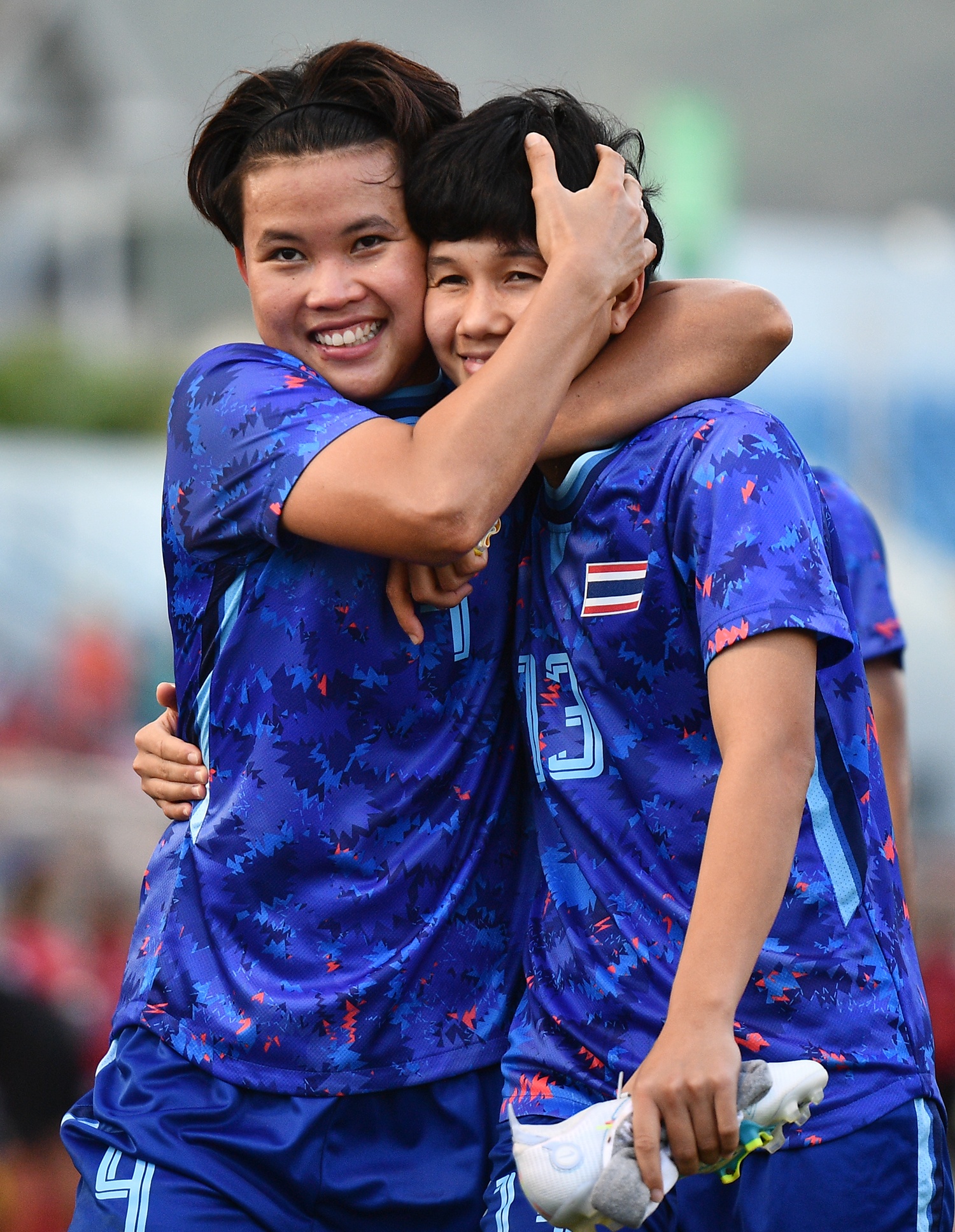 Thai Lan thang Philippines ban ket bong da nu anh 4