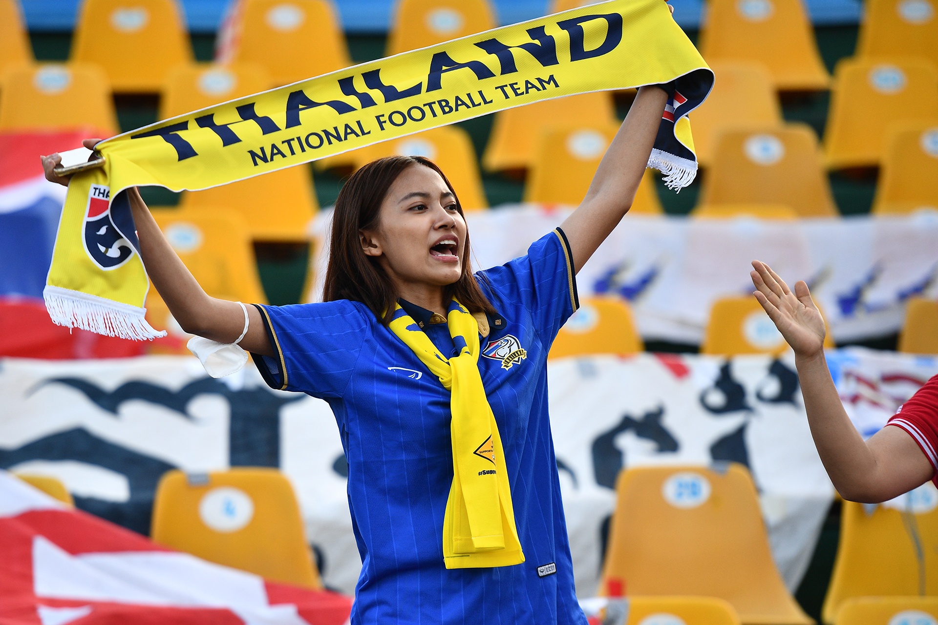 Thai Lan thang Philippines ban ket bong da nu anh 2