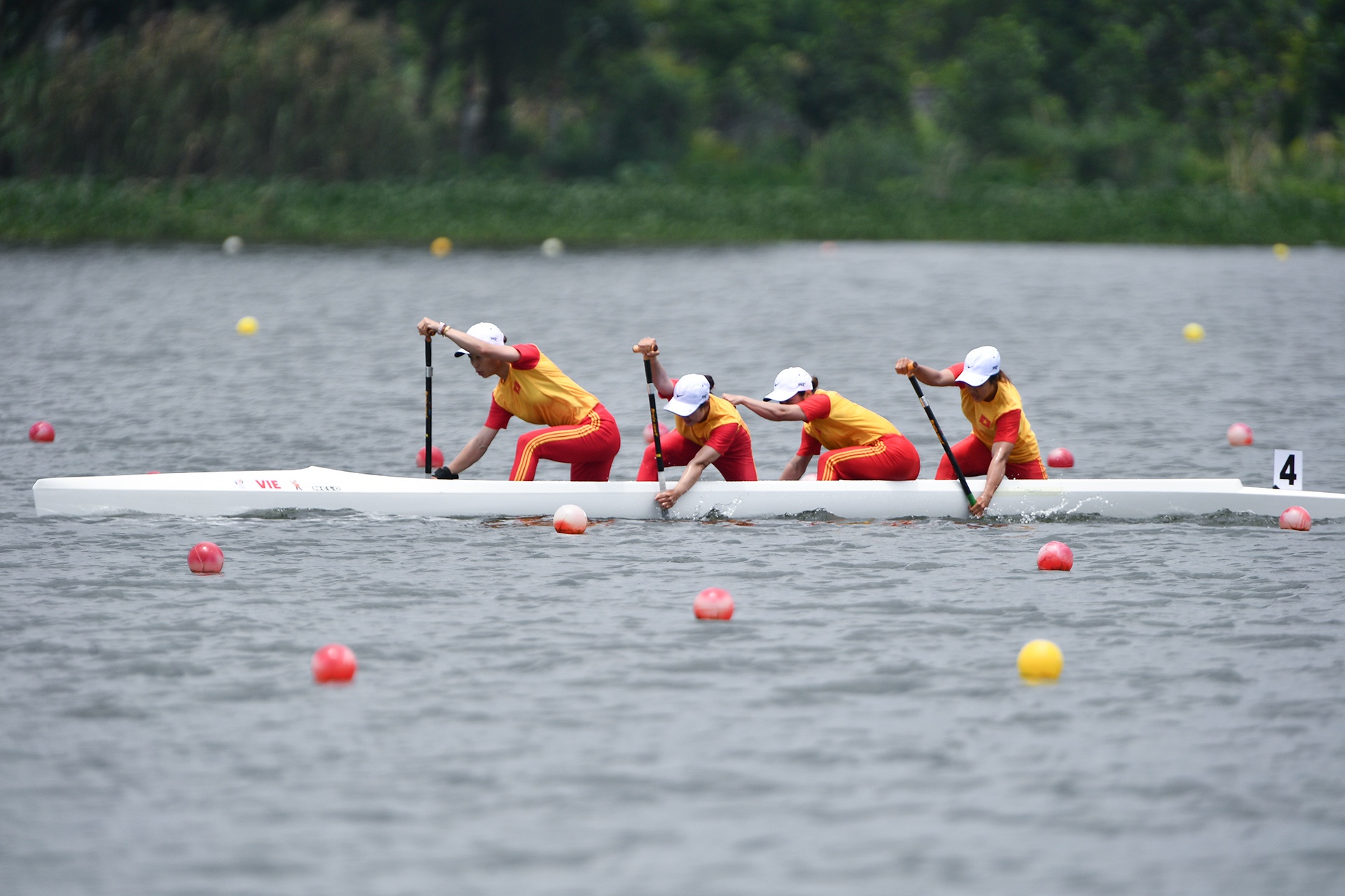dua thuyen canoeing anh 16