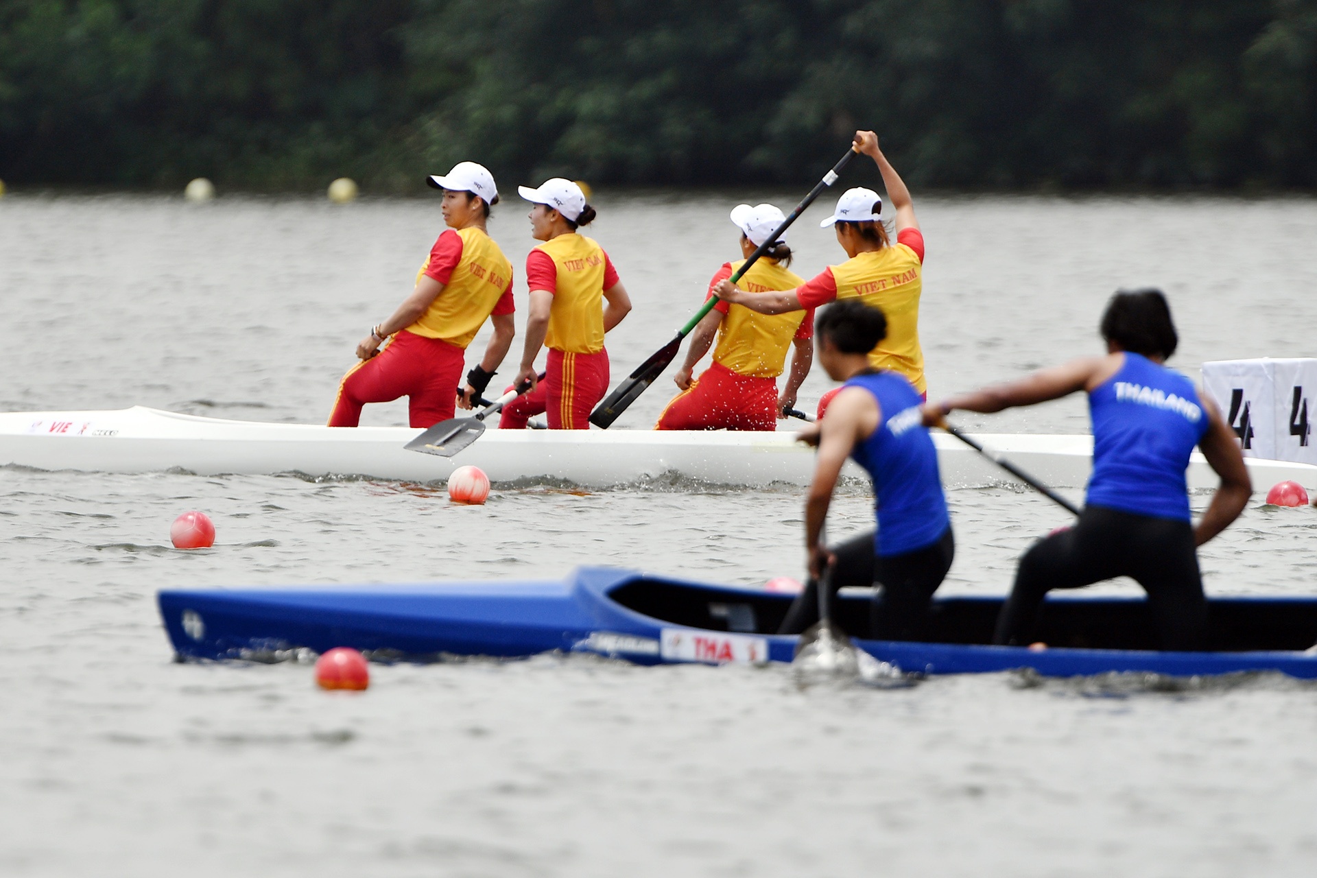 dua thuyen canoeing anh 17