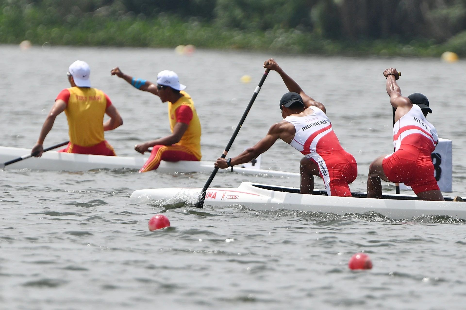 dua thuyen canoeing anh 11