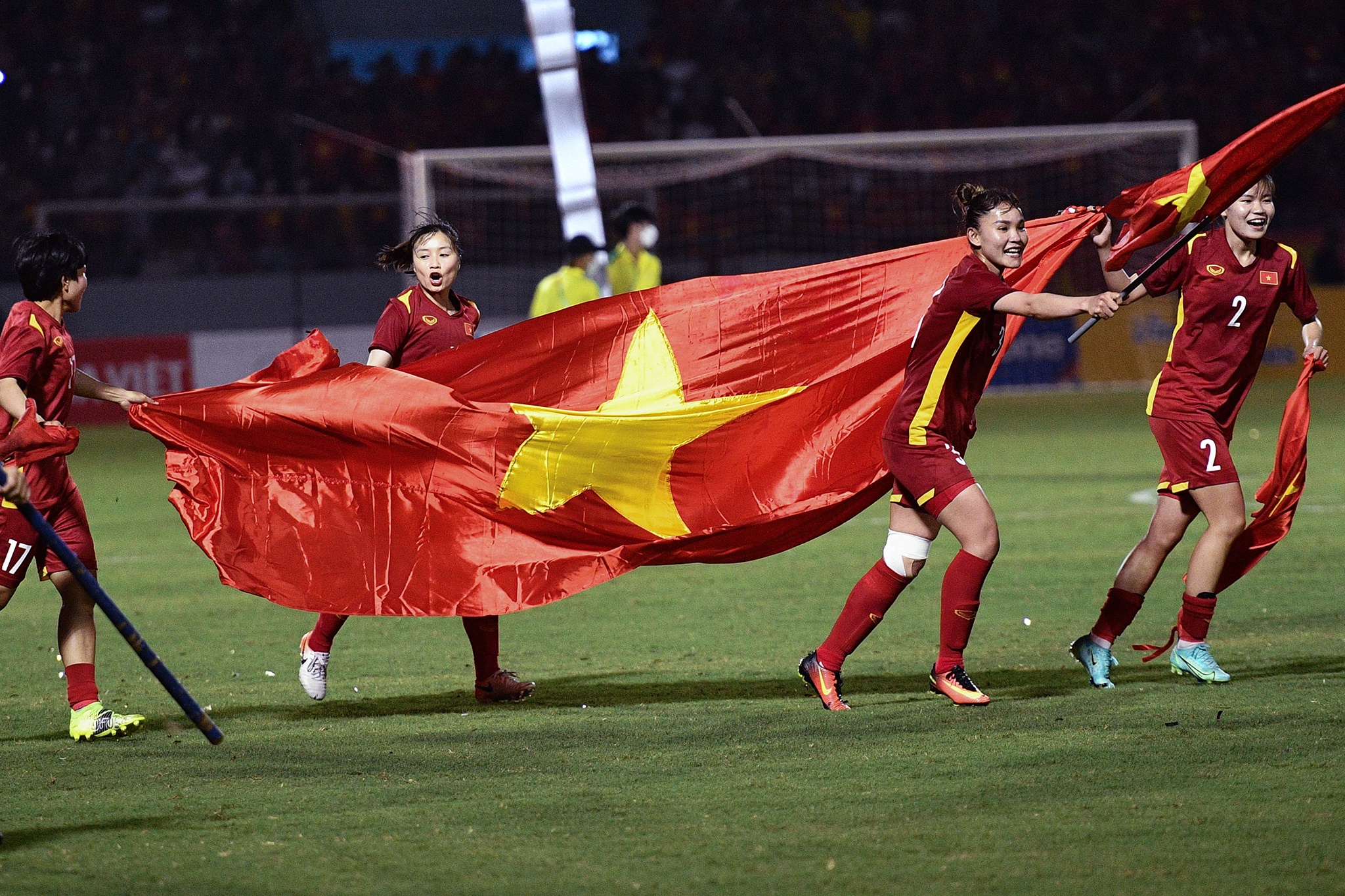 tuyen bong da nu Viet Nam trong giay phut gianh huy chuong vang anh 11