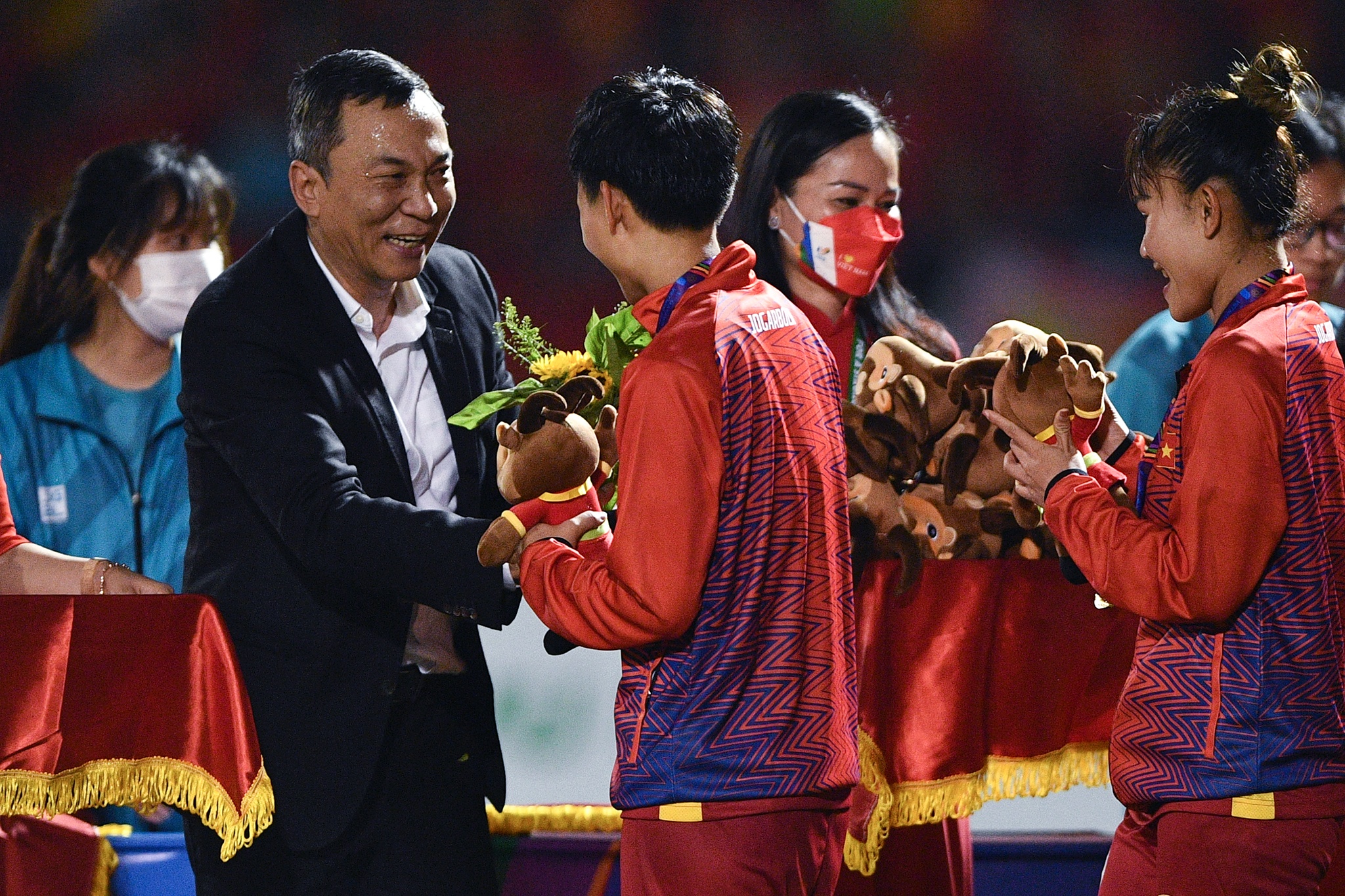 tuyen bong da nu Viet Nam trong giay phut gianh huy chuong vang anh 15