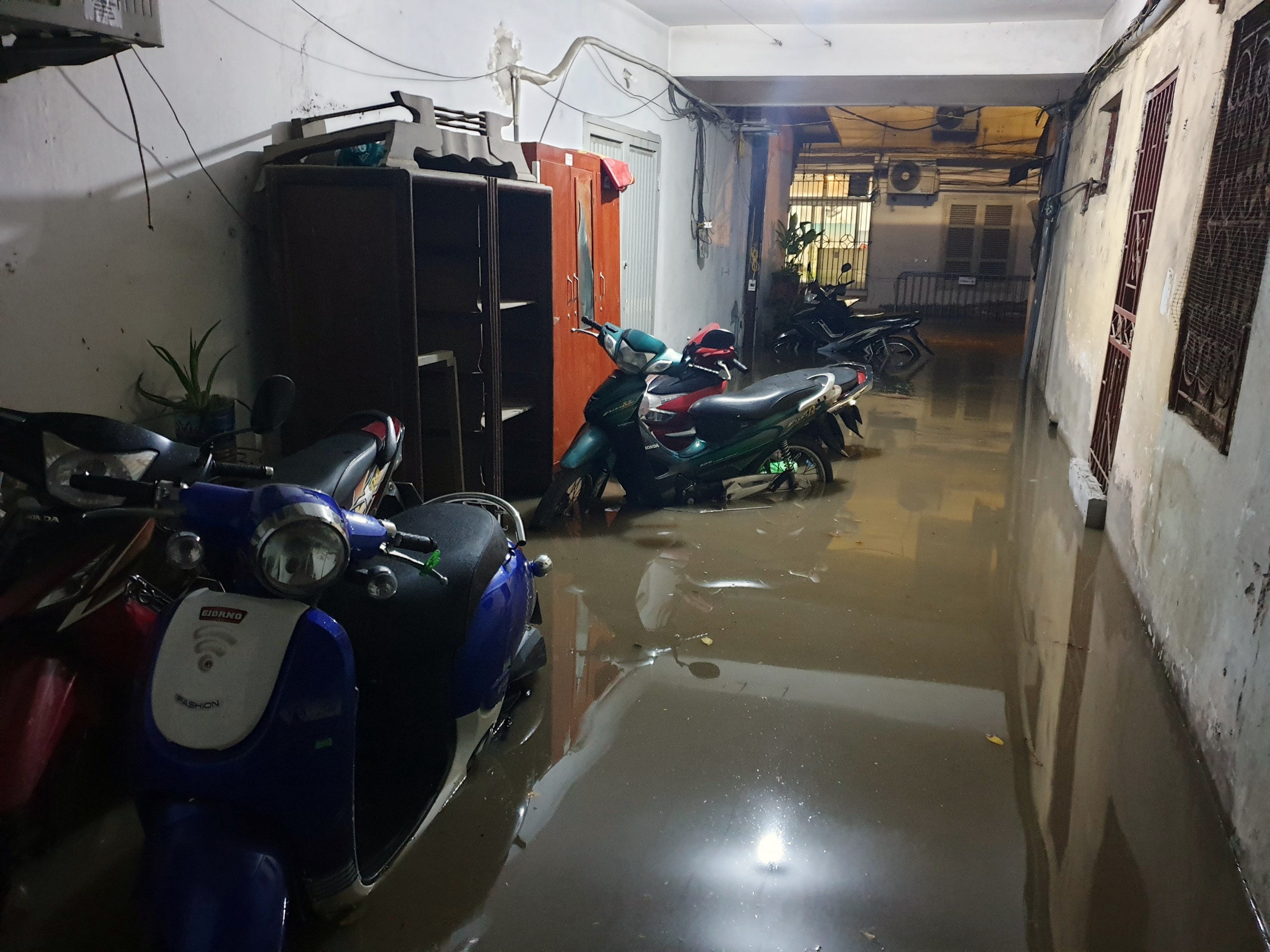 Ha Noi mua lon ngap khap noi anh 8