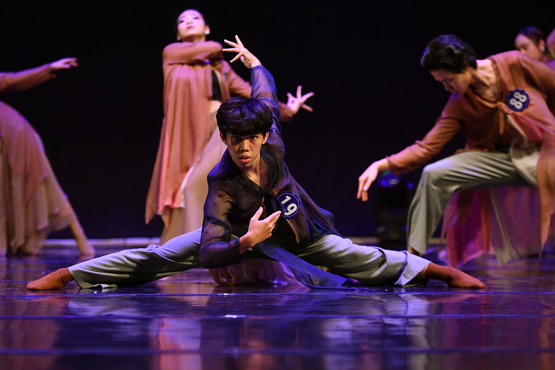 khoanh khac thi mua anh 11