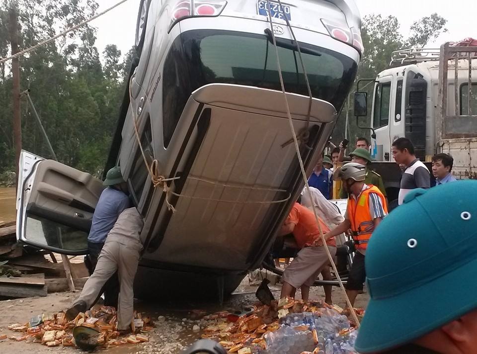 Toan canh vu pho GD so tu vong tren duong lam nhiem vu hinh anh