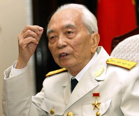 Dai tuong Vo Nguyen Giap qua doi hinh anh