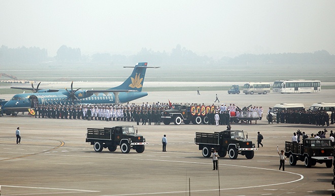 Tuong thuat le truy dieu Dai tuong o Ha noi sang 13/10 hinh anh