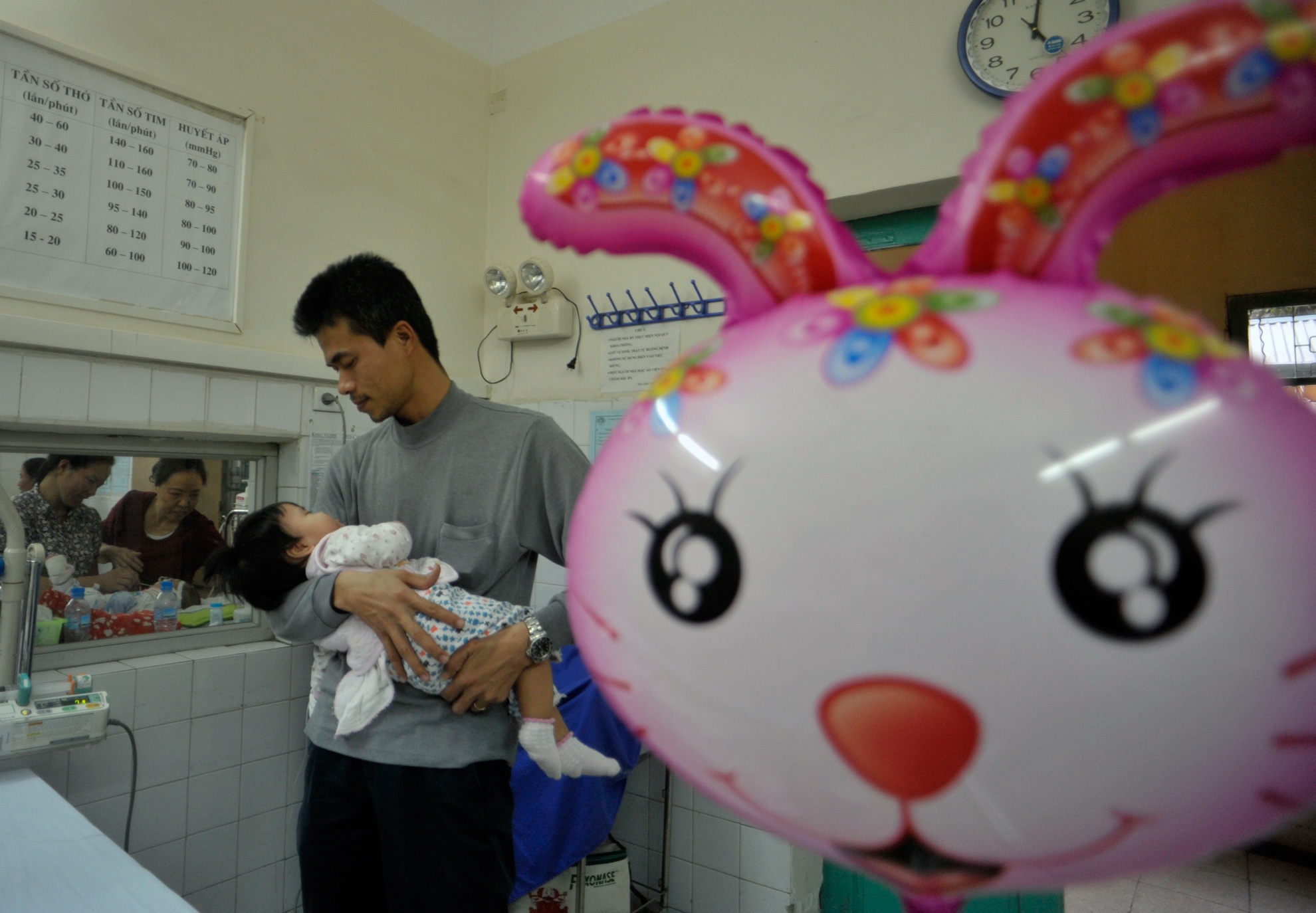 Nhung nguoi se don Giao thua trong benh vien Xanh Pon hinh anh