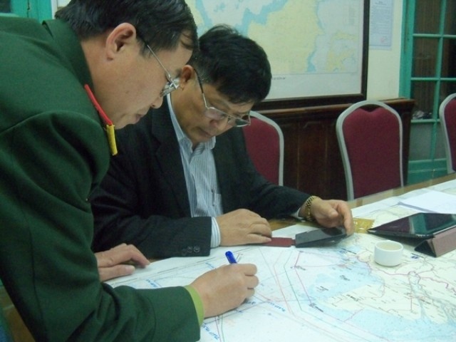 Khong khi khan truong o Trung tam tim kiem cuu nan quoc gia hinh anh