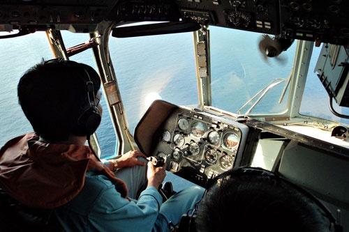 Viet Nam mo rong pham vi tim kiem may bay mat tich hinh anh