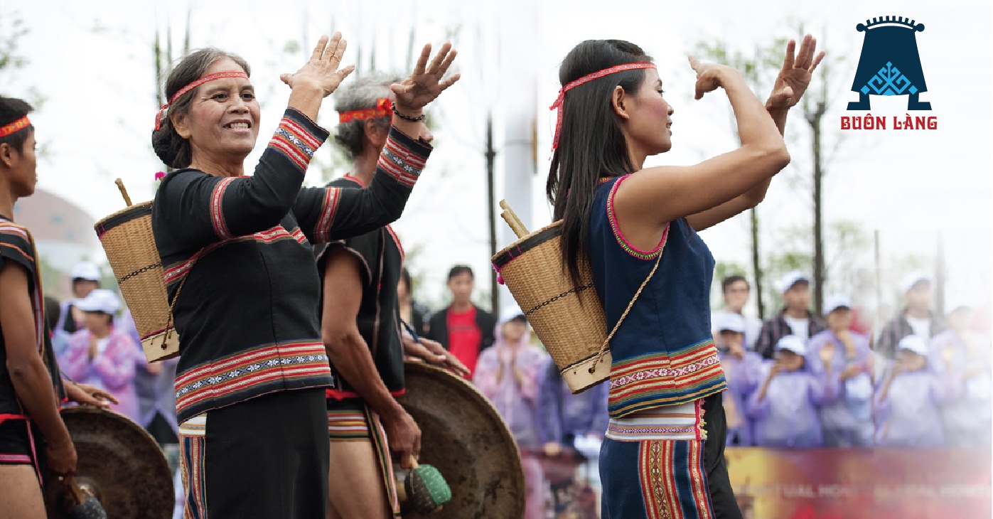 Nguoi dan vung cao trai nghiem cong nghe moi hinh anh