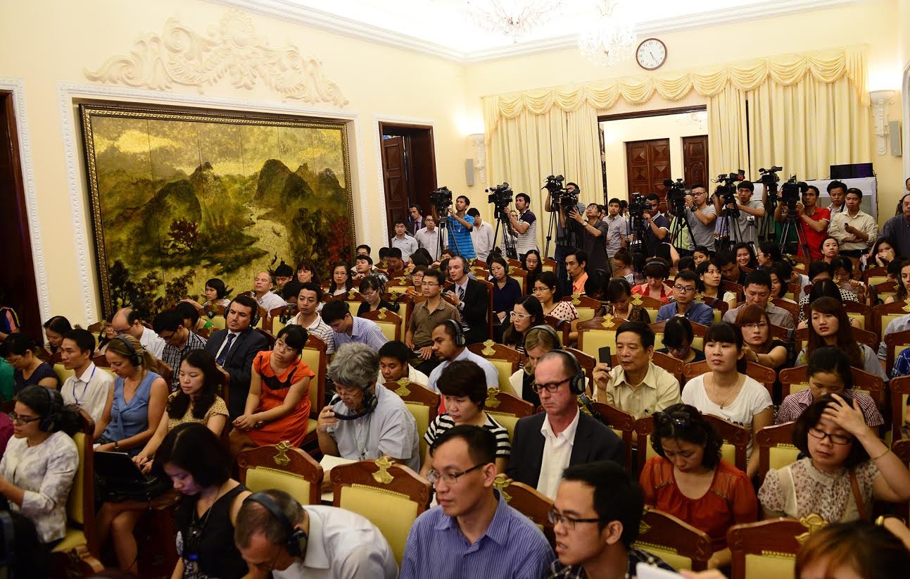 Buổi họp báo quốc tế thu hút sự quan tâm rất lớn của báo giới trong nước và quốc tế. Ảnh: Anh Tuấn. 