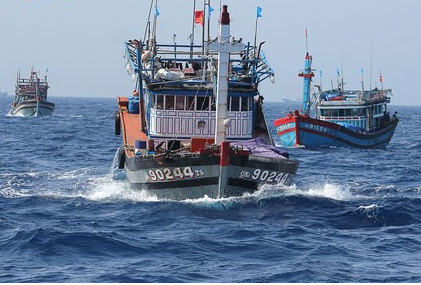 VTV trua 23/5: Va tau VN ngay tai Hoang Sa sau khi bi dam hinh anh