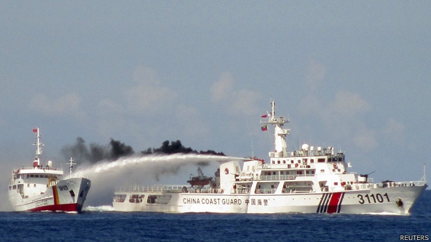 VTV sang 24/5: Bi phun voi rong trong dem, 3 CSB bi thuong hinh anh