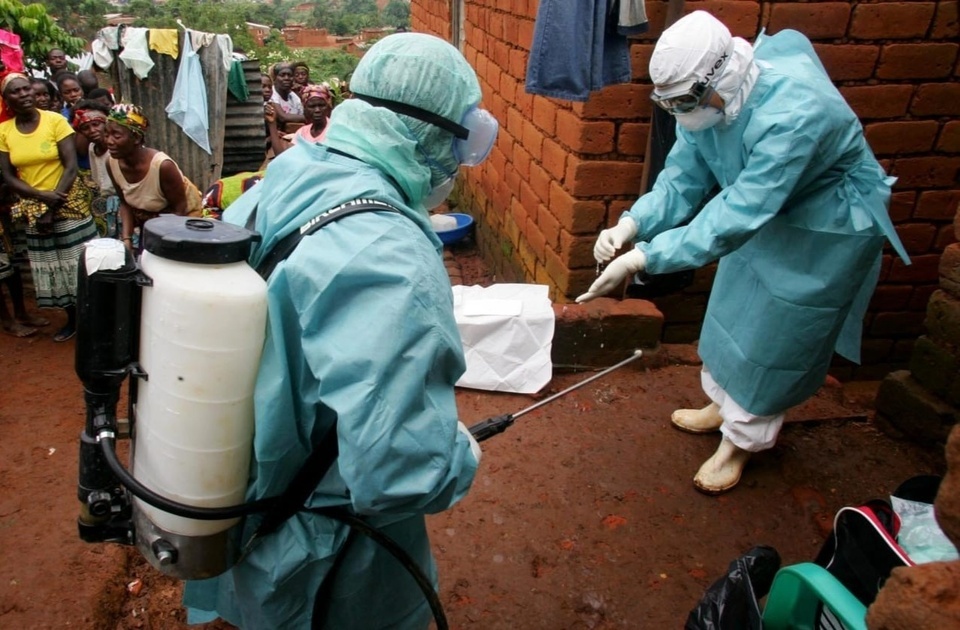 Dau hieu canh bao nhiem virus Marburg hinh anh