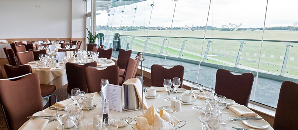 10 truong dua ngua noi tieng nhat the gioi anh 14