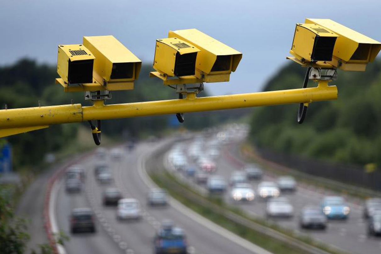 Bo Cong an tra loi ve de an 600 ty lap camera tren quoc lo, cao toc hinh anh