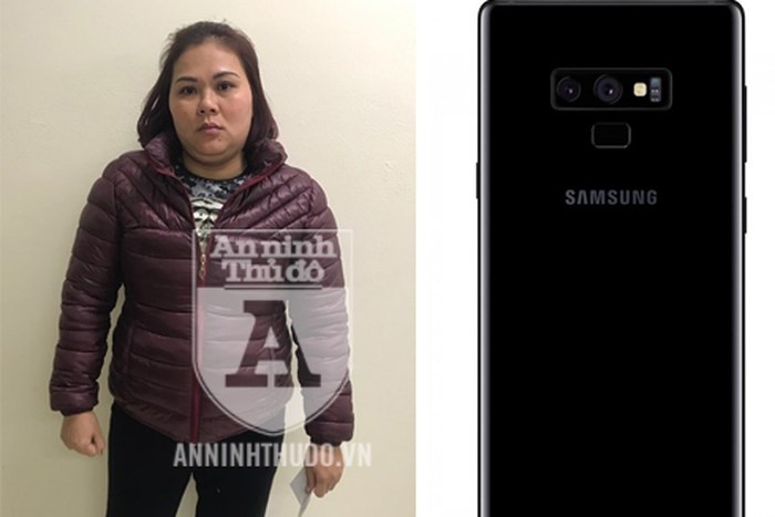 nu quai trom cap khach massage anh 1