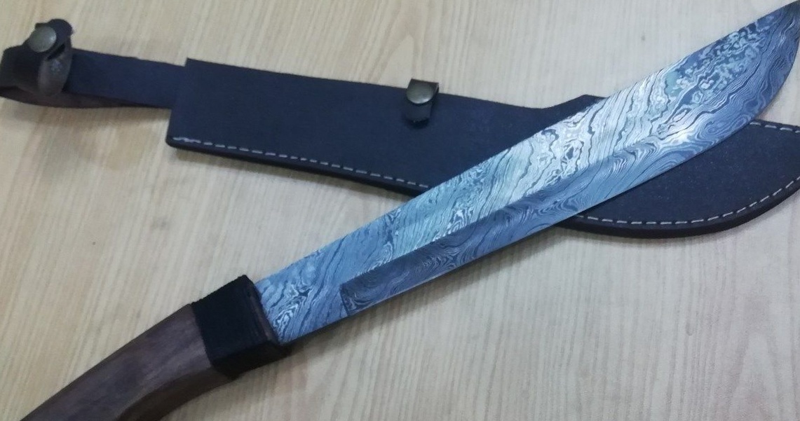 Giam doc cong ty bat dong san, khoang san bi chem lia tay hinh anh