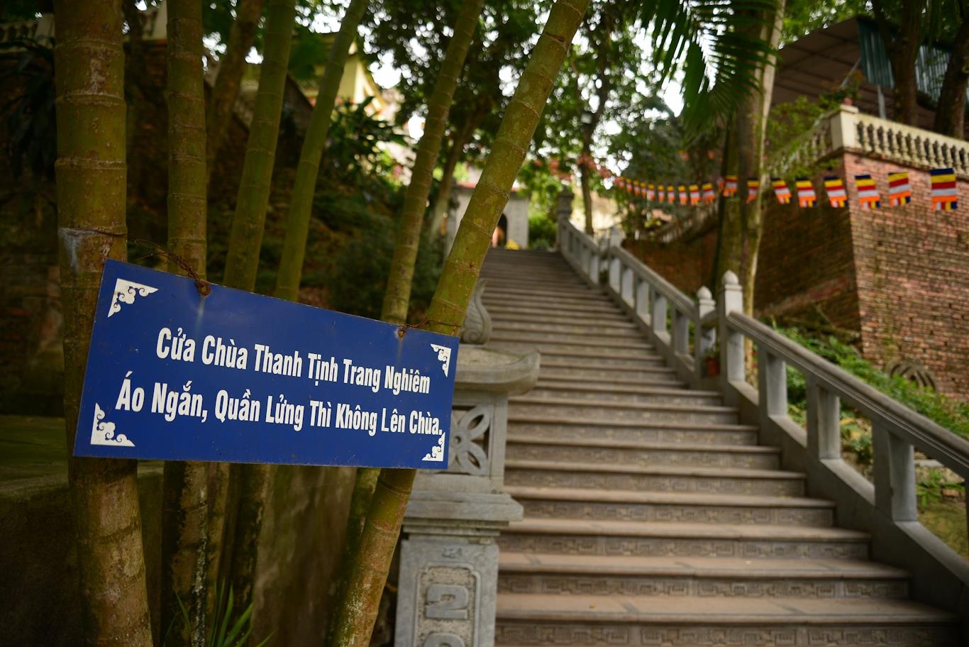 chùa Ba Vàng thỉnh vong ảnh 2 chua Ba Vang thinh vong anh 2