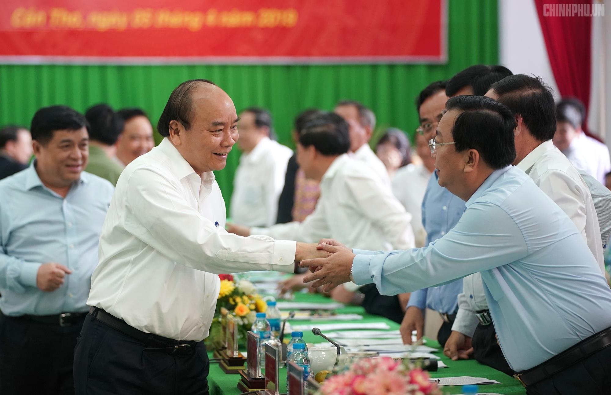 Thu tuong Nguyen Xuan Phuc anh 2