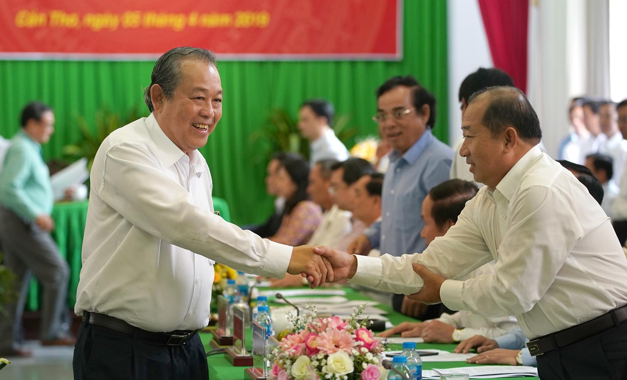 Thủ tướng Nguyễn Xuân Phúc ảnh 2 Thu tuong Nguyen Xuan Phuc anh 2