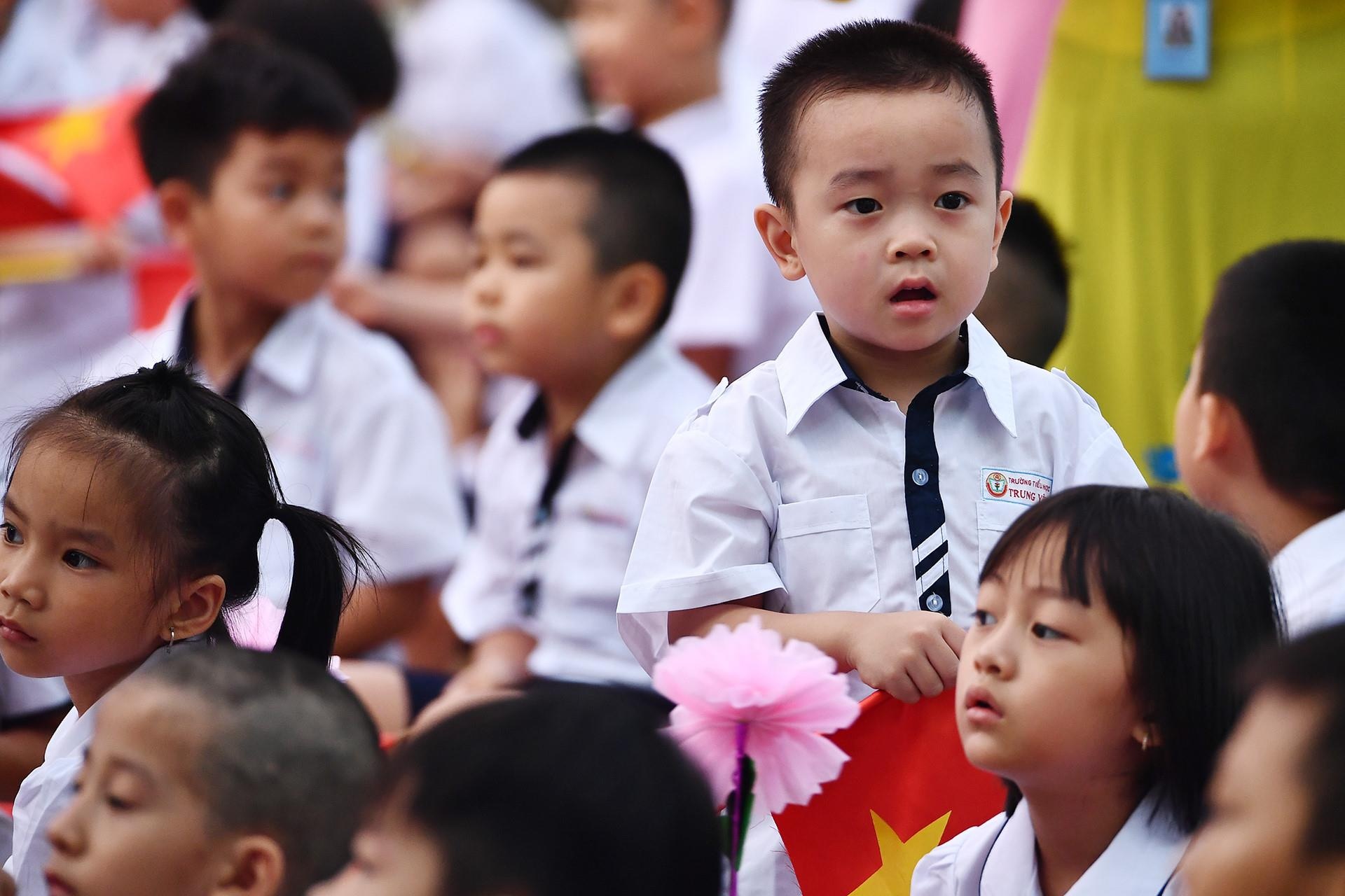 Ha Noi du kien tang hoc phi tu nam 2019-2020 hinh anh