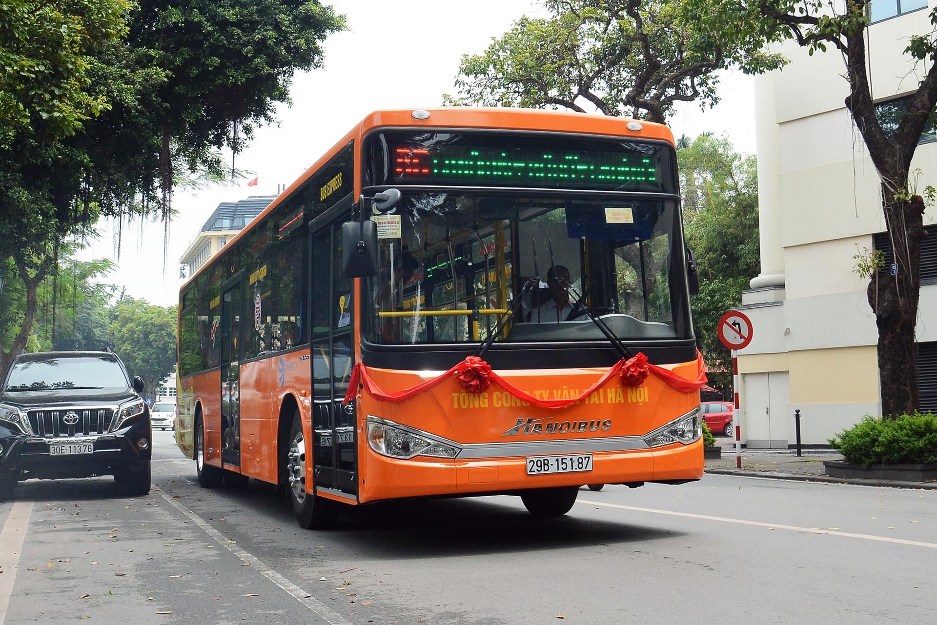 Xe buyt chat luong cao anh 1