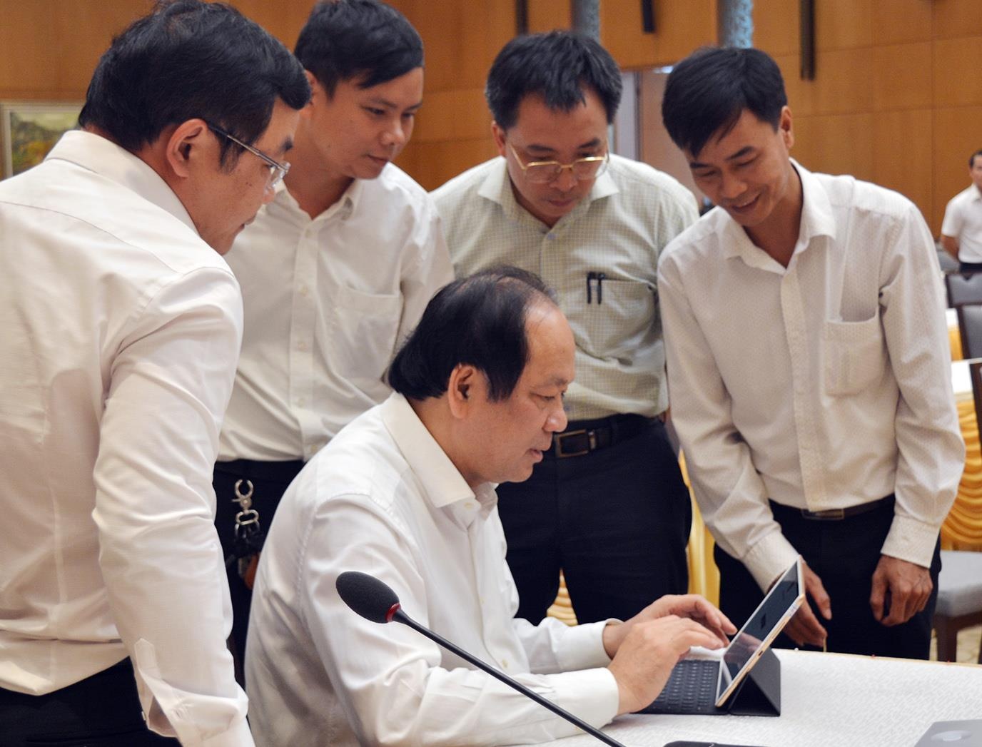 e-Cabinet hoat dong nhu the nao? hinh anh