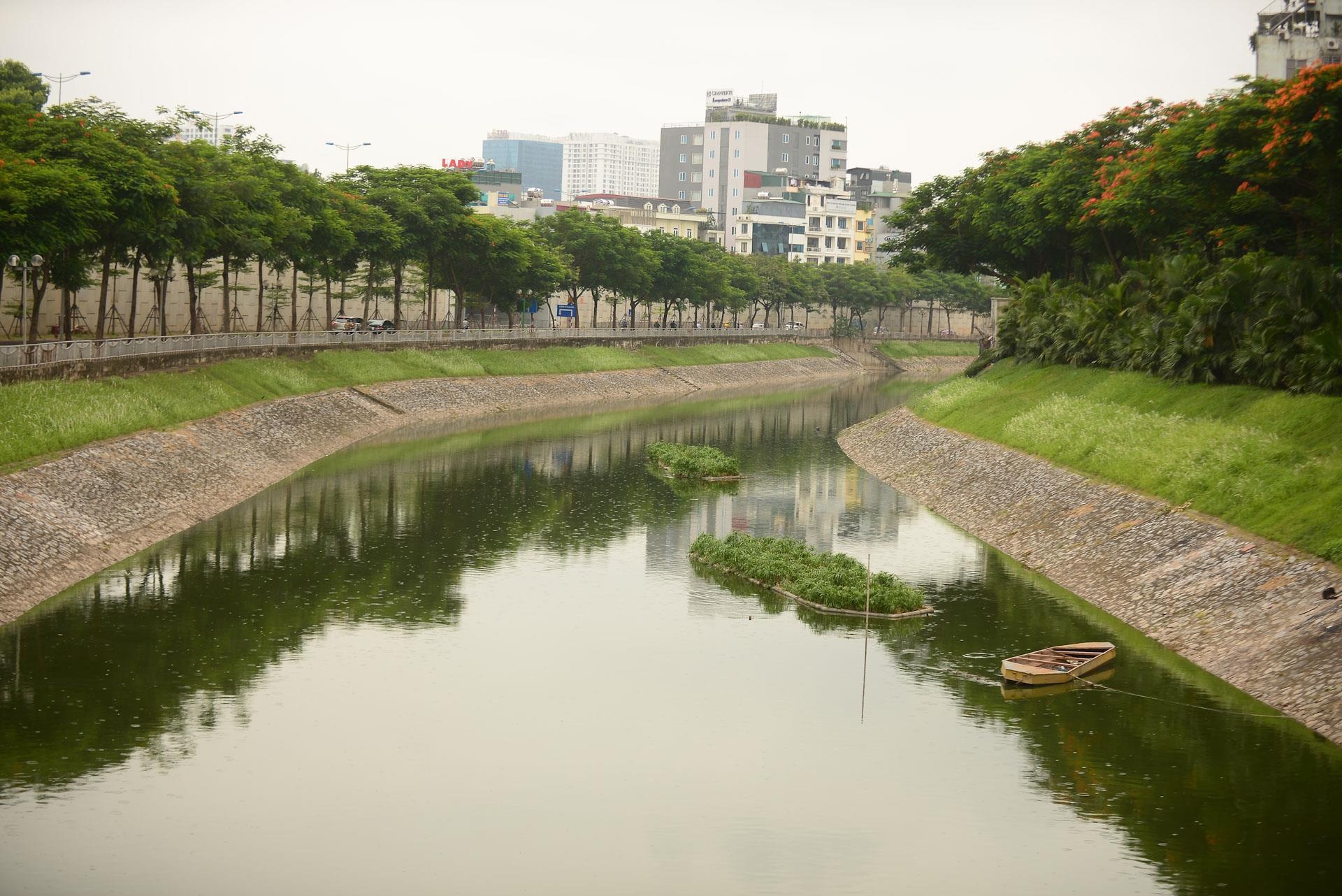 Song To Lich xanh trong anh 2