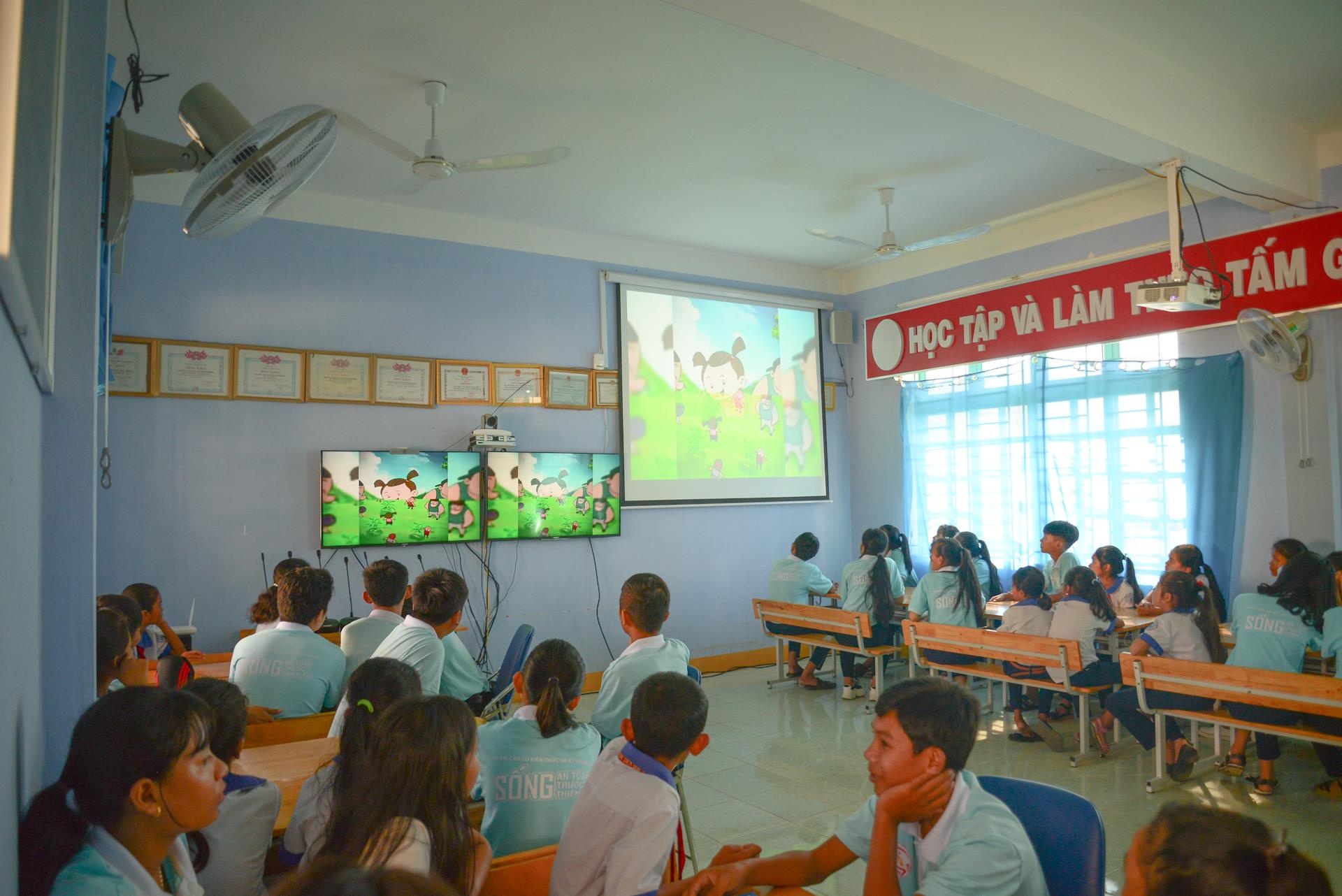 UNICEF siêu anh hùng ảnh 3 UNICEF sieu anh hung anh 3