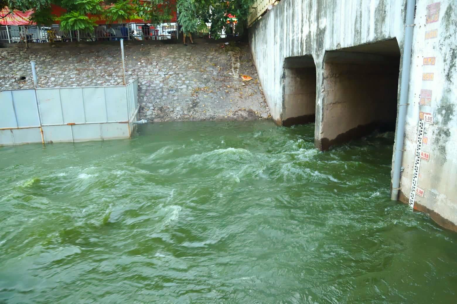 nước hồ Tây xả vào Tô Lịch ảnh 1 nuoc ho Tay xa vao To Lich anh 1