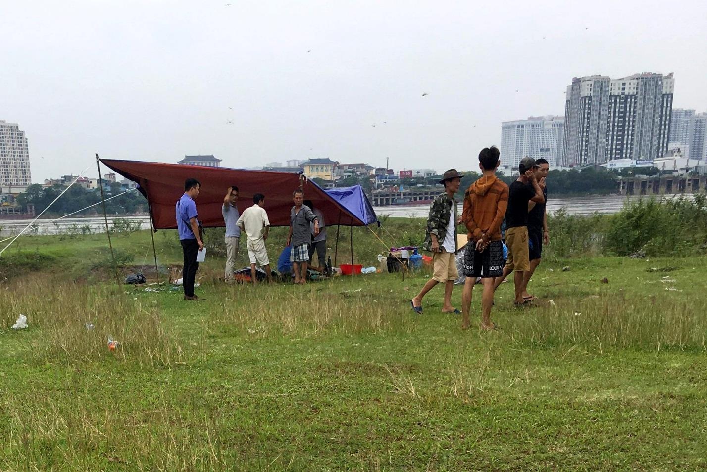 tìm thấy thi thể nữ sinh nhảy cầu ảnh 1 tim thay thi the nu sinh nhay cau anh 1