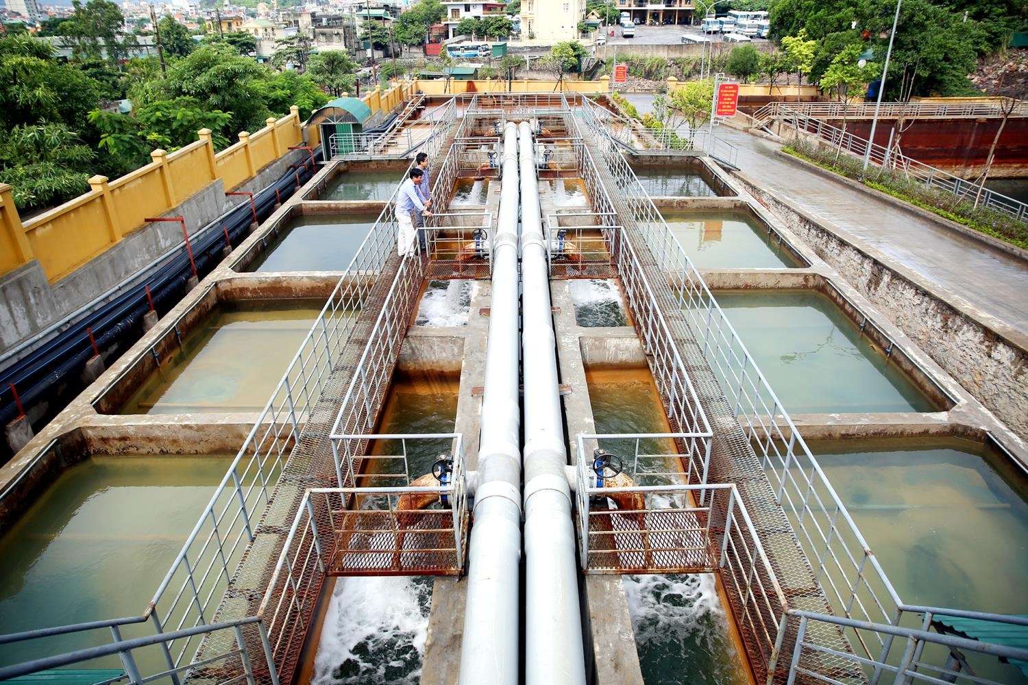 Dan Phuong len tieng viec nuoc nhiem ban do nha may nuoc canh nha xac hinh anh