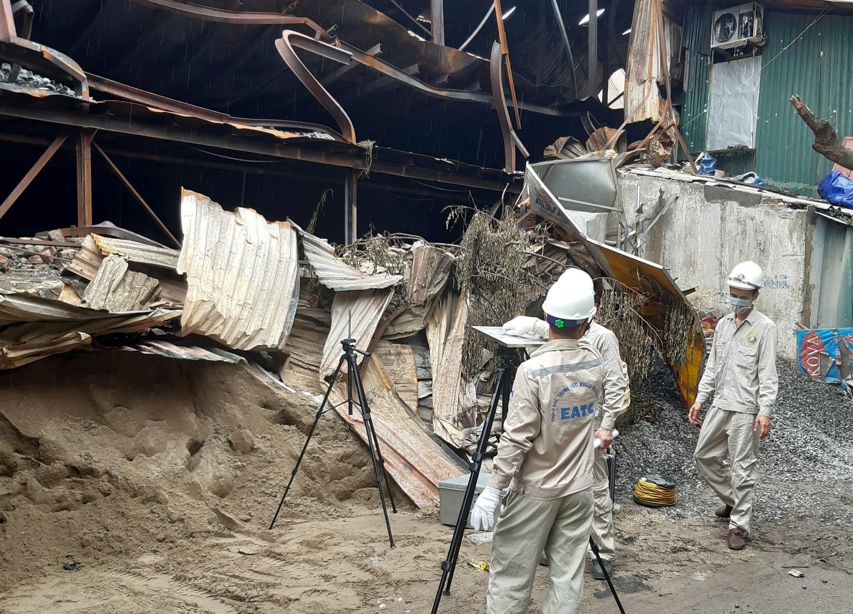 quan trac khong khi hien truong vu chay,  nhiem doc thuy ngan sau vu chay anh 2