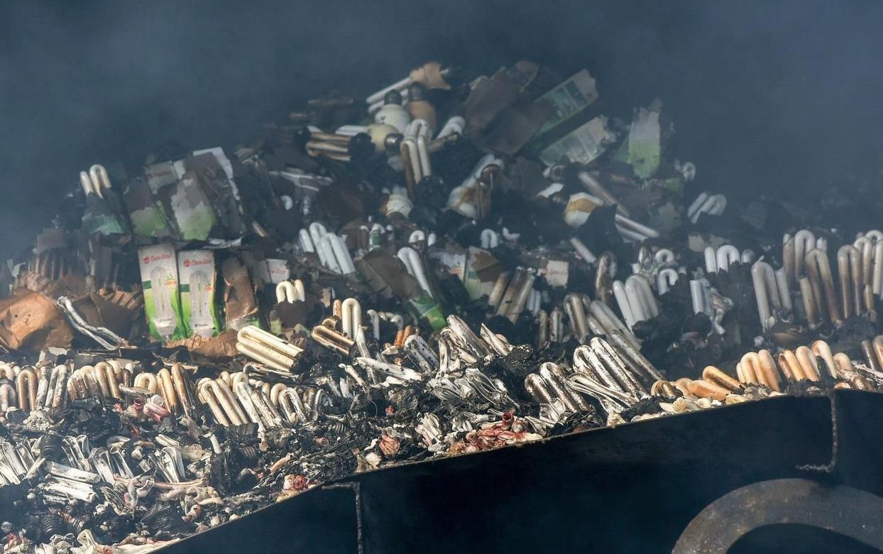 Quan trac moi truong 1 km quanh Cong ty Rang Dong hinh anh