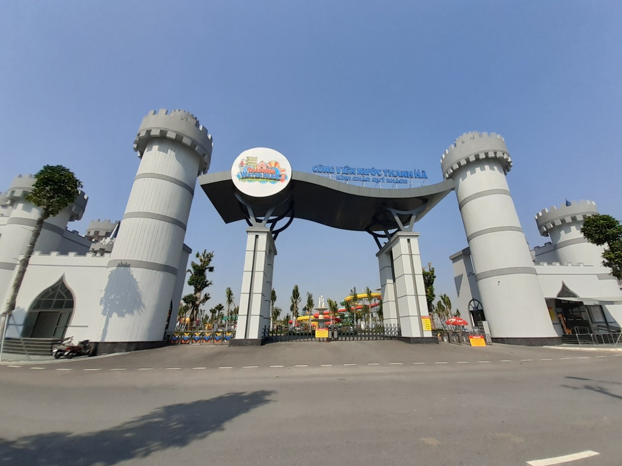 bé chết đuối công viên nước Thanh Hà ảnh 1 be chet duoi cong vien nuoc Thanh Ha anh 1