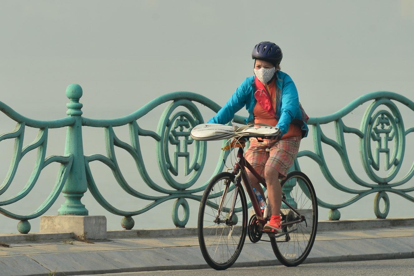 AirVisual loai bo nhieu diem quan trac gay tranh cai tai Ha Noi hinh anh