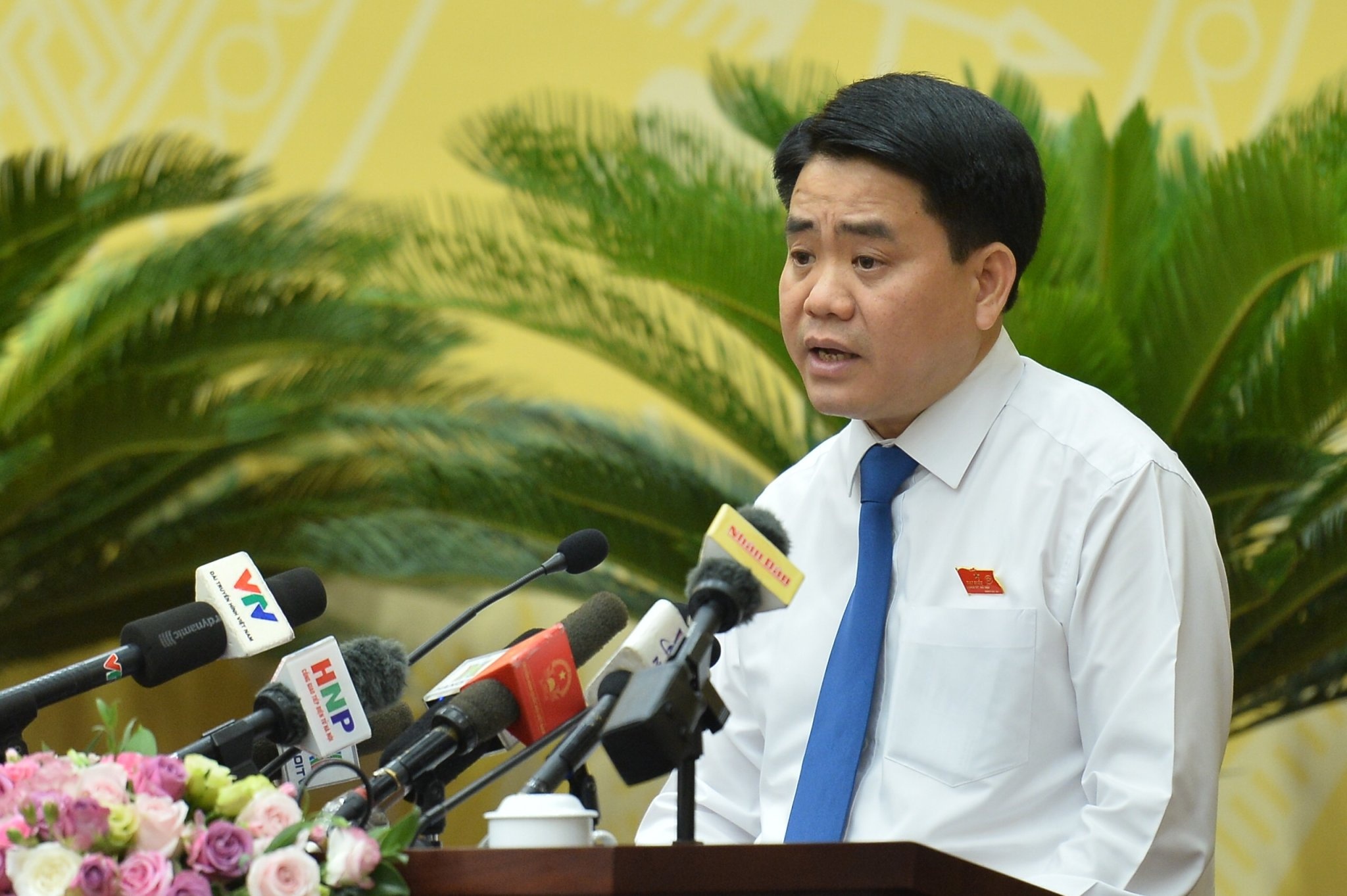 Chu tich Ha Noi chi dao,  khong giao du an moi,  cho chung cu vi pham anh 1